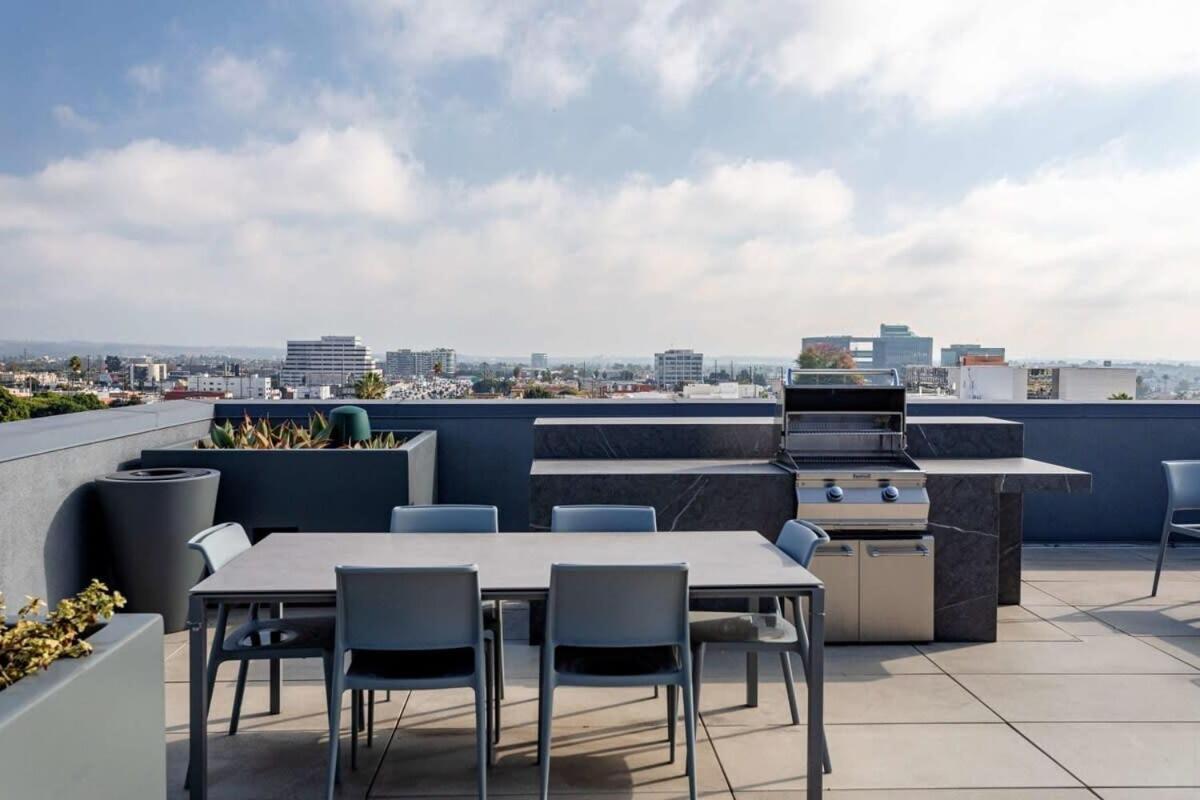 Stylish Near Ucla Coliving Suite W In Unit W&D لوس أنجلوس المظهر الخارجي الصورة